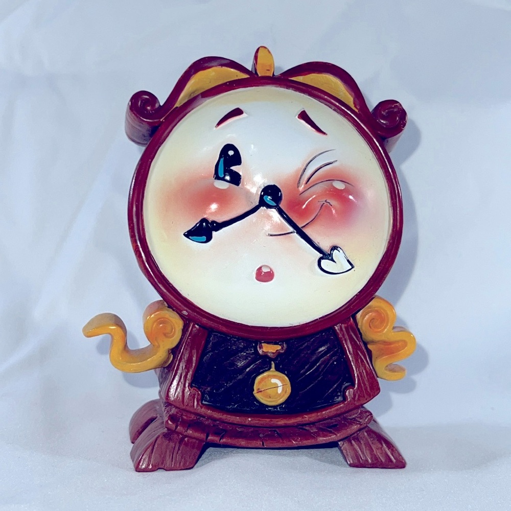 Miss Mindy Cogsworth